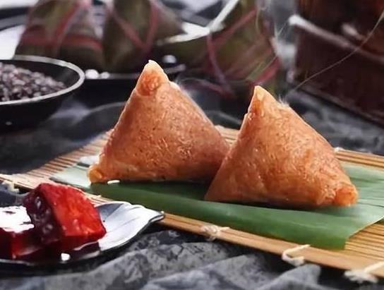 粽子冷凍拿出來怎么加熱?冷凍的粽子拿出來放一天一夜還可以吃嗎?