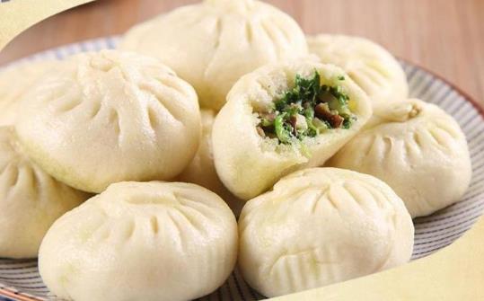 蒸包子怎么才不會粘紗布?蒸包子為什么掀開鍋就抽回去了