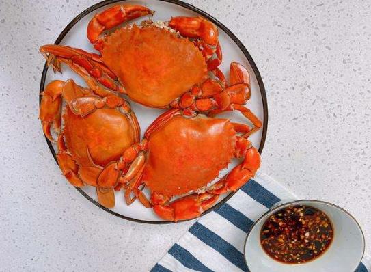 蒸螃蟹用盤子還是不用盤子?螃蟹蒸好后要立即打開蓋嗎
