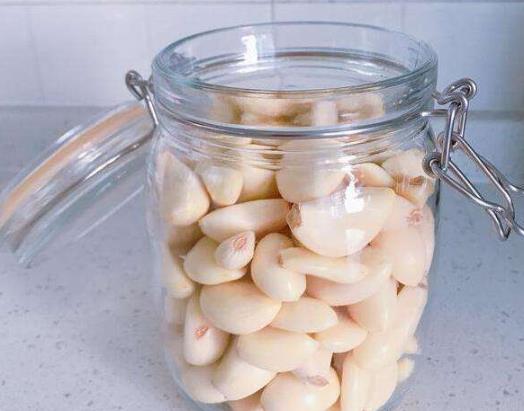 臘八蒜綠一半能打開嗎?臘八蒜怎么腌制才脆