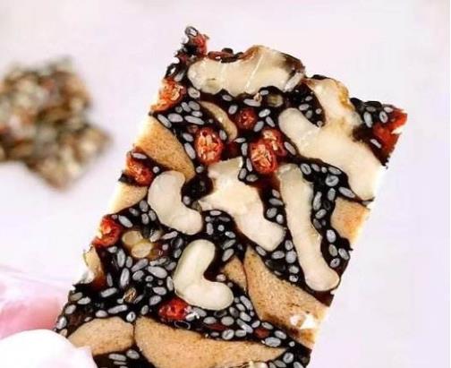 阿膠糕用的玫瑰花瓣是干的嗎?做阿膠糕用的玫瑰花瓣哪種最好