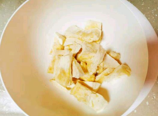 榴蓮殼煲湯要放鹽嗎?榴蓮殼煲湯需要曬干嗎