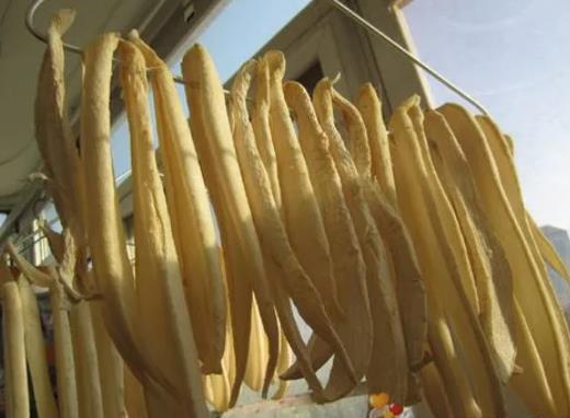 曬干的蘿卜干上面有灰塵怎么清洗干凈?鹽腌蘿卜干的方法