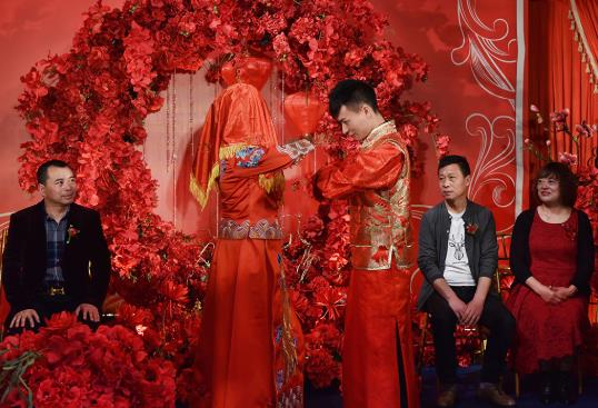 婚禮人少怎么辦才不尷尬?結婚三年沒領證離婚要退彩禮嗎