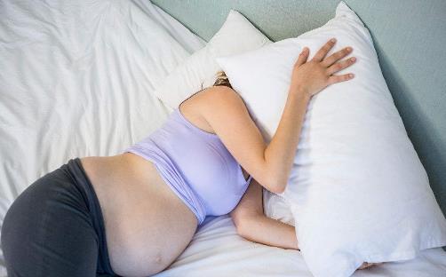 懷孕后見紅是什么原因?懷孕后來月經(jīng)正常嗎