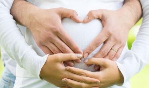 孕期發燒對寶寶有哪些影響 孕期發燒的時候該吃什么