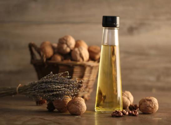 核桃油到底該不該給寶寶加?嬰兒核桃油一天吃幾次比較好