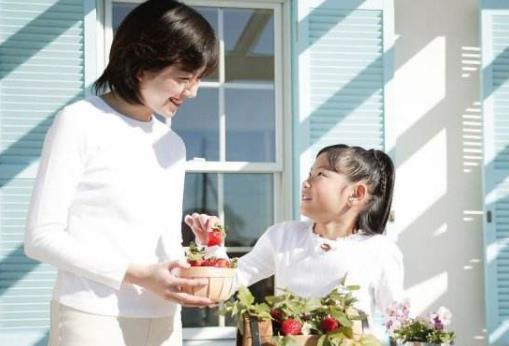 家長該怎么培養孩子社交 家長應該培養孩子養成好習慣