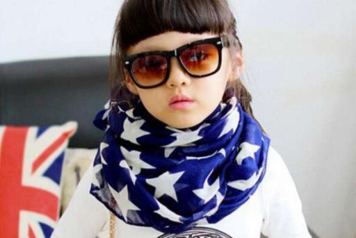 給寶寶戴圍巾的正確做法 寶寶戴圍巾注意事項