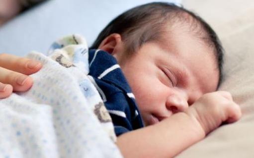 寶寶睡眠質量差的原因是什么 寶寶睡眠質量差該怎么辦