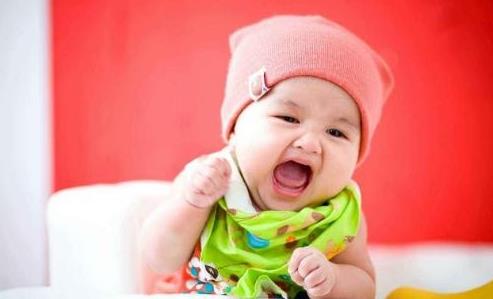 寶寶晚上睡覺啼哭的原因 寶寶不同啼哭類型的止哭竅門