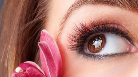 割雙眼皮哪個季節適合 什么時候割雙眼皮最好