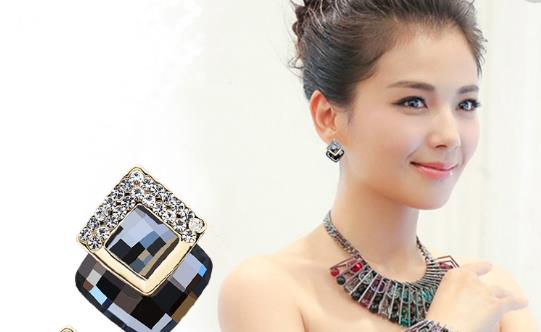 什么季節(jié)打耳洞最好 打耳洞最佳時(shí)間