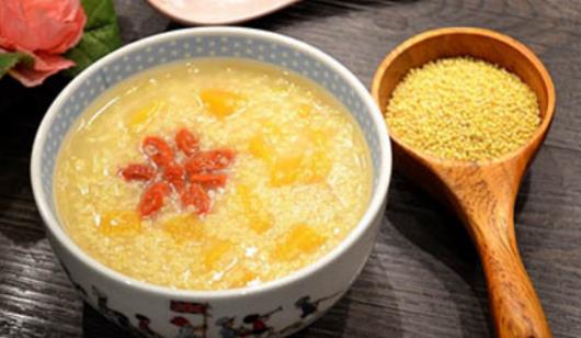 小米粥什么時候吃最好 晚上吃小米粥好嗎