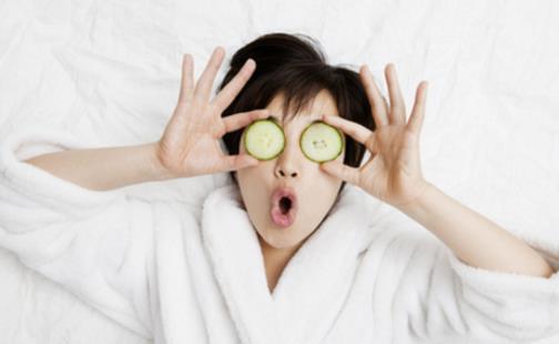 黃瓜敷臉什么時候做最好 黃瓜敷臉的最佳時間
