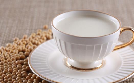 打豆?jié){什么時候放糖最好 打豆?jié){放糖最佳時間