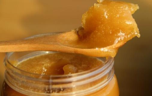 土蜂蜜什么時候喝最好 土蜂蜜最佳食用時間