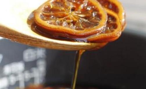 冰糖燉檸檬什么時候喝好 冰糖燉檸檬早上空腹喝最好