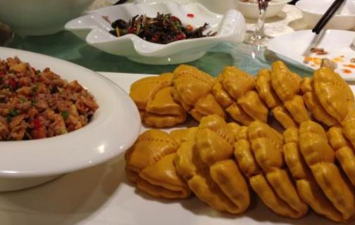 雞油菌什么季節有?雞油菌什么時候采摘