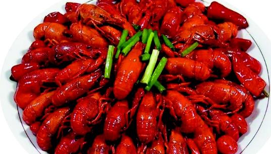 做油燜大蝦啤酒什么時候放?做油燜大蝦放啤酒時間