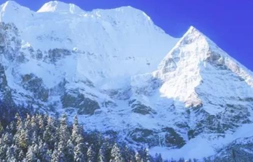 西嶺雪山什么時候去最好 西嶺雪山最佳旅游時間