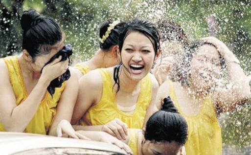 泰國潑水節是什么時候 泰國潑水節時間