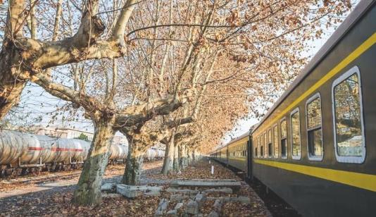 南京棲霞寺楓葉什么時(shí)候紅 南京棲霞寺楓葉紅的時(shí)間