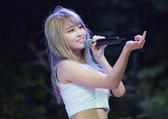 十、TWICE MOMO.jpg