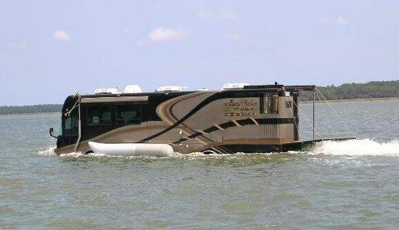 九、水陸兩棲豪華房車(chē).jpg