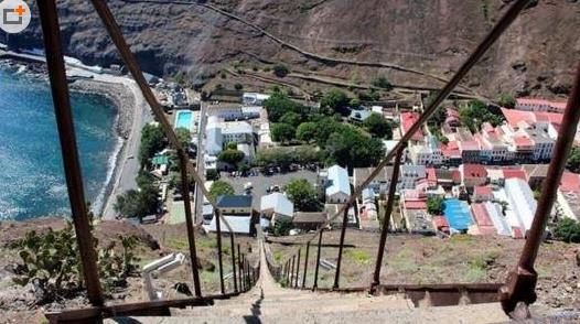 四、大西洋圣赫勒拿島的階梯.jpg