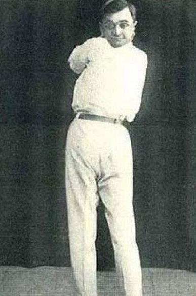 六、反向頭的Martin Laurello.jpg