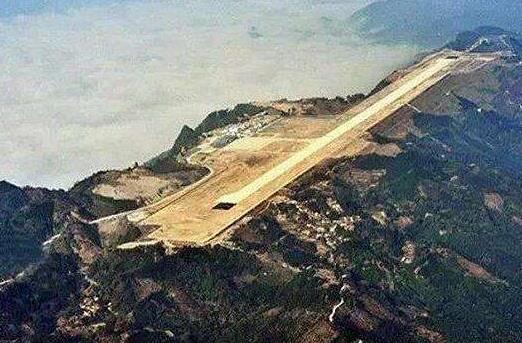 十大世界最危險機場排行榜,香港啟德機場一不小心就機毀人亡!