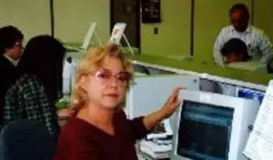 世界十大女黑客排行榜,明明可以靠臉吃飯,非得玩電腦!