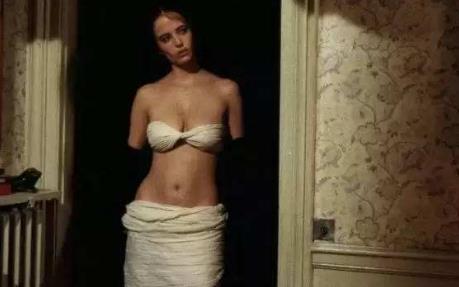 世界54部R級禁片排名,大逃殺顯露出人性丑陋,重口味必看