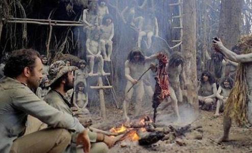 世界54部R級禁片排名,大逃殺顯露出人性丑陋,重口味必看