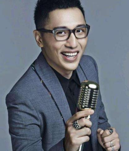 國內(nèi)最火的男主持人排行榜,何炅第一實至名歸,汪涵第二