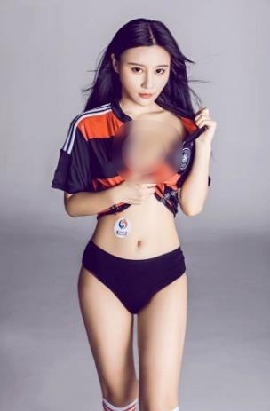 中國(guó)十大最美足球?qū)氊惻琶瑥堒坝璧谝唬茼f彤第二