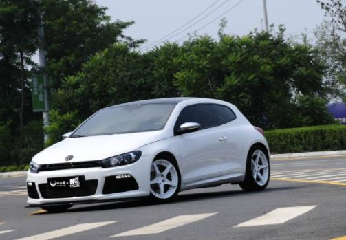 十大轎跑車排行榜,奔馳CLS擁有高端內飾,寶馬M4是敞篷轎跑