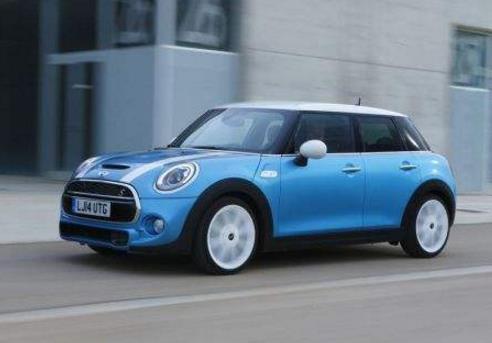 適合職場女白領開的十款車排名,經典MINI五門版有最佳安全技術