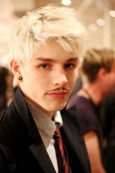 2019年世界公認十大美男排名,道格拉斯·布斯主演《羅密歐與朱麗葉》