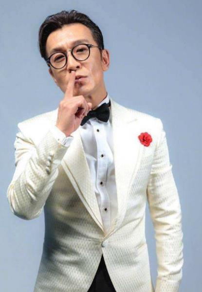 2018十大緬懷人物排行榜,史蒂芬·霍金、金庸兩大偉人逝世