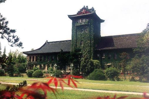 十大泰晤士中國大學排名,北京大學是211、985雙一流大學