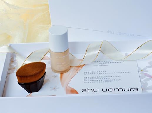 十大高遮瑕力的粉底排名,紀(jì)梵希恒顏清透粉底液深受喜愛(ài)