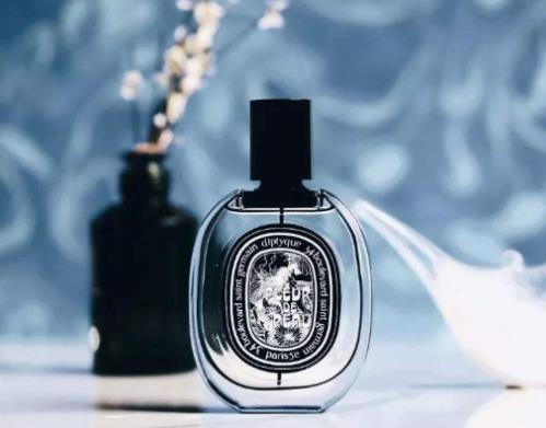 適合18歲用的香水排名,歐舒丹櫻花淡香水、寶格麗藍色能量水很清雅