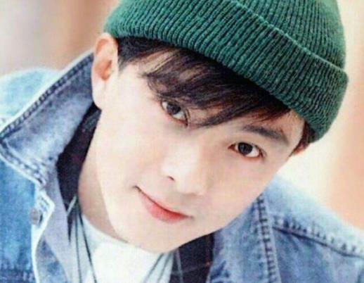 香港十大顏值男神排名,周潤發(fā)、張國榮是萬千少女的夢中情人