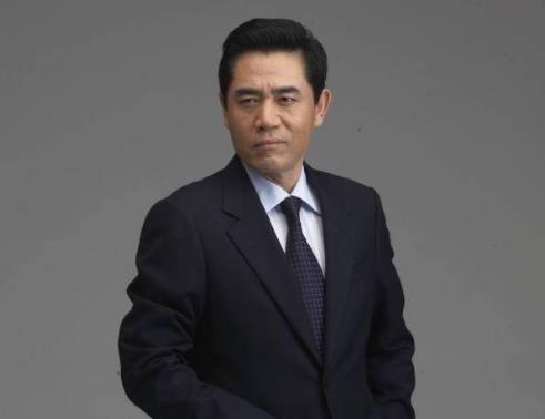 中國演技最好的十大男演員排名,李雪健、陳道明都是老戲骨