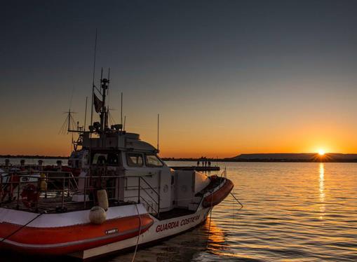 全球十大最美日落地排名,希臘圣托里尼島、巴厘島海神廟很美