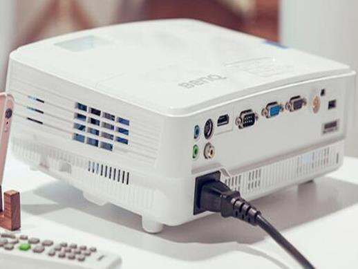 性價比高的投影儀排名,明基E310、愛普生CB-S41很不錯