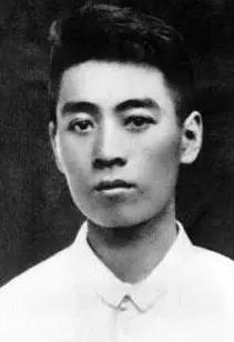 10位民國大帥哥排名,大眼濃眉周恩來、豪門公子邵洵美都很帥