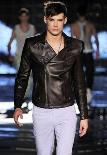 全球十大頂級男超模排名,肖恩奧普瑞、西蒙奈斯曼令人瘋狂